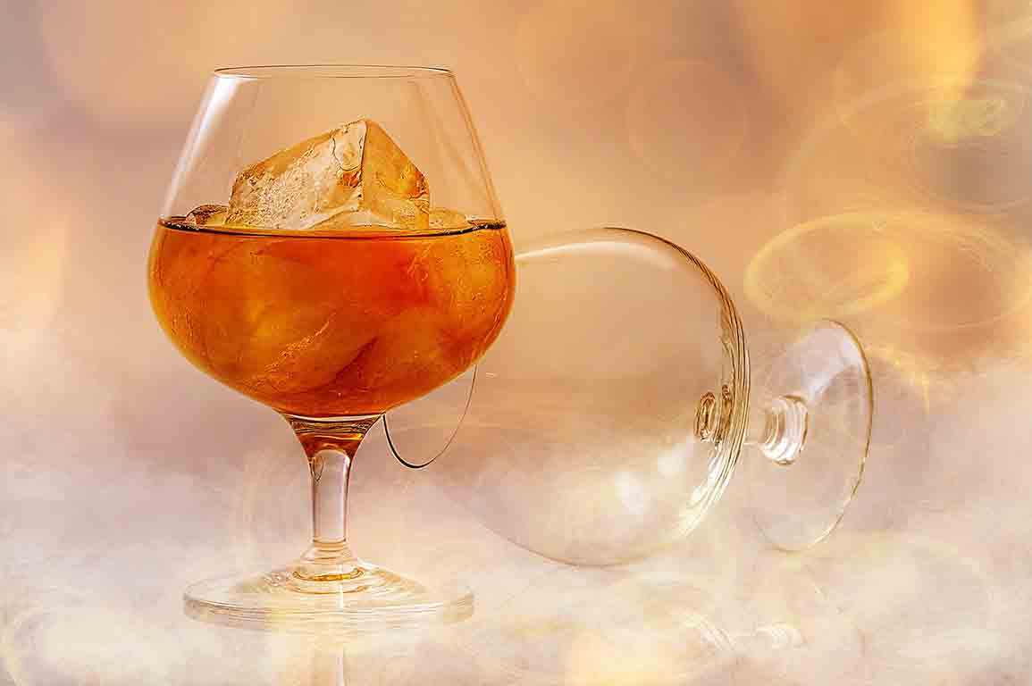 8 Alcoholic Drinks Ranked From Most Calories to Least