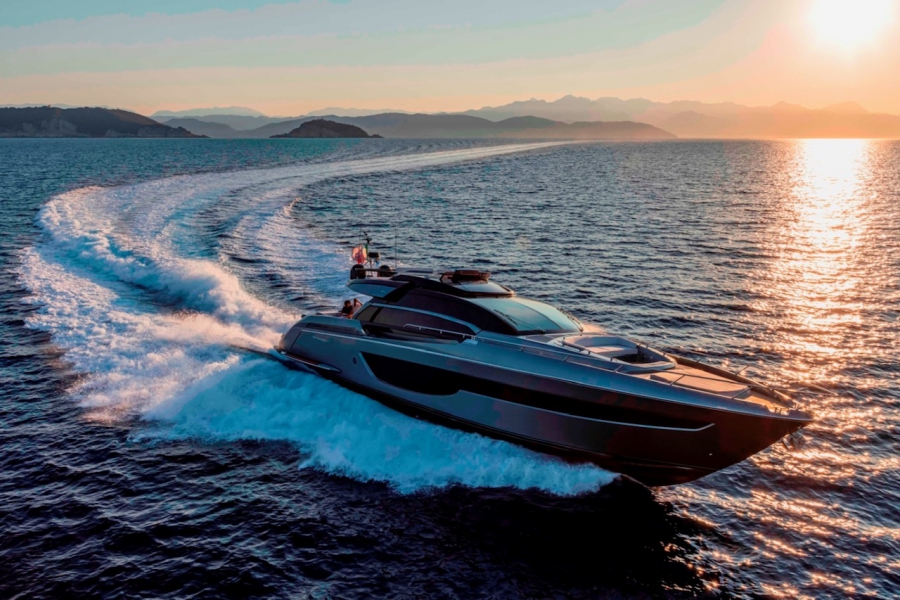 อัลตรา ลักซ์ชัวรี่ ยอชท์​ ​Ferretti Yachts 500 และ Riva 76′ Perseo  สุดหรูอลังการที่สุดของโลก 2 รุ่นใหม่ล่าสุด ครั้งแรกในประเทศไทย