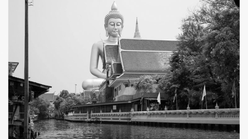 พกไลก้า ล่องเรือเยือนวัดริมแม่น้ำเจ้าพระยา สัมผัสวิถีชีวิตที่ไหลเวียนจากอดีตสู่ปัจจุบัน