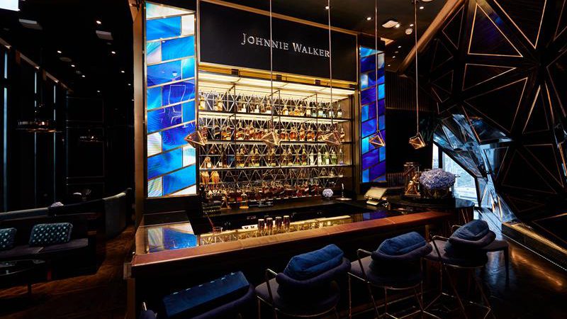 จอห์นนี่ วอล์กเกอร์ เปิดตัว “Johnnie Walker Depth of Blue Room” แฟล็กชิพสโตร์แห่งแรกในไทยและเอเชียตะวันออกเฉียงใต้ ณ โรงแรม พาร์คไฮแอท กรุงเทพฯ 