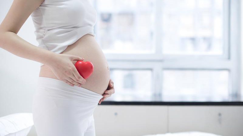 ‘โรคหัวใจ’ ภัยร้ายต่อลูกในท้องที่คุณแม่ตั้งครรภ์ห้ามเมิน! แพทย์ รพ.วิมุต ชี้ปรึกษาแพทย์ก่อนตั้งครรภ์-แนะแนวทางการดูแลให้ปลอดภัยทั้งแม่และลูก