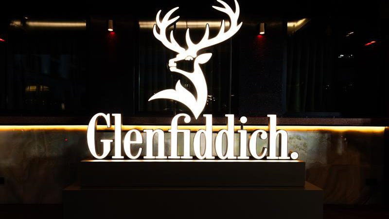 ชัช – ชัชวาล จันทโชติบุตร Leica Ambassador ประเทศไทย ถ่ายทอด Single Best Quality ของตัวเองไปกับ Glenfiddich ‘THE WHERE NEXT CLUB’