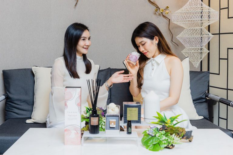‘ธัญ’ (THANN) ร่วมกับ แพทย์ผู้เชี่ยวชาญด้านจิตเวช  เผยศาสตร์แห่งการใช้กลิ่นหอม ทางเลือกเพื่อเสริมประสิทธิภาพการทำงานของสมอง