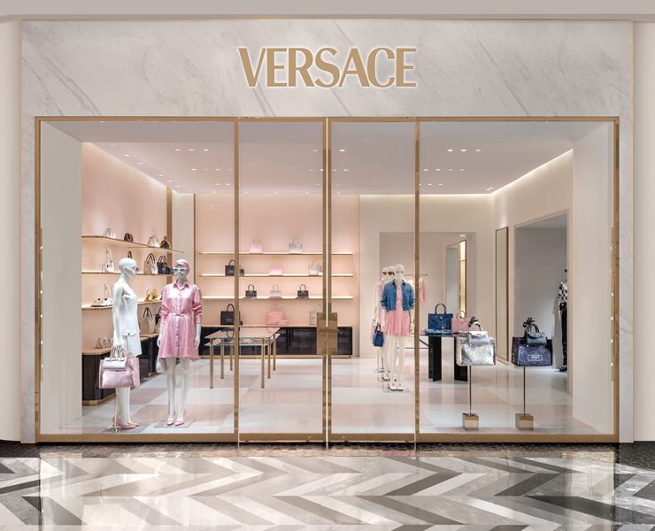 Versace (เวอร์ซาเช่) เปิดตัวบูติกโฉมใหม่ ณ ห้างสรรพสินค้าเซนทรัล ภูเก็ต ฟลอเรสต้า