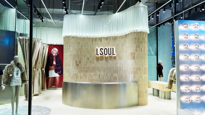 สัมผัส LSOUL ครั้งแรกในไทยที่ Flagship Store เอ็มสเฟียร์