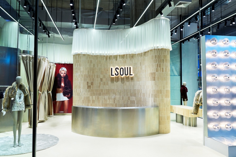 สัมผัส LSOUL ครั้งแรกในไทยที่ Flagship Store เอ็มสเฟียร์