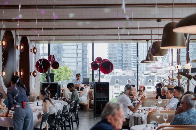 สุขสนุกกับเทศกาลอีสเตอร์ด้วย Boozy Bunnies Brunch ที่ The Standard Grill