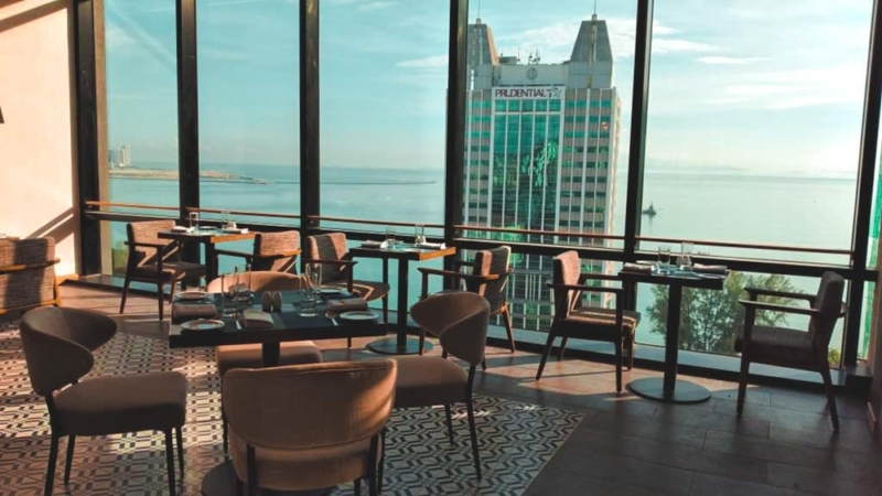 “บินใกล้ พักสบาย งดงามเหนือความคาดหมาย” ออนิกซ์ ฮอสพิทาลิตี้ กรุ๊ป ชวนคุณออกเดินทาง เติมความสุขส่งท้ายปลายปี กับเส้นทางพักผ่อนมาเลเซีย – และศรีลังกา