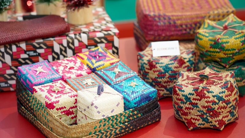 ไอคอนคราฟต์ ชวนส่งความสุขผ่าน “A Gift from Thai Craft” เซ็ตของขวัญเปี่ยมคุณค่าจากภูมิปัญญาไทยทั่วประเทศ มอบคำอวยพรความหมายดีถึงคนที่รัก พร้อมสนับสนุนช่างฝีมือและชุมชนทั่วไทย