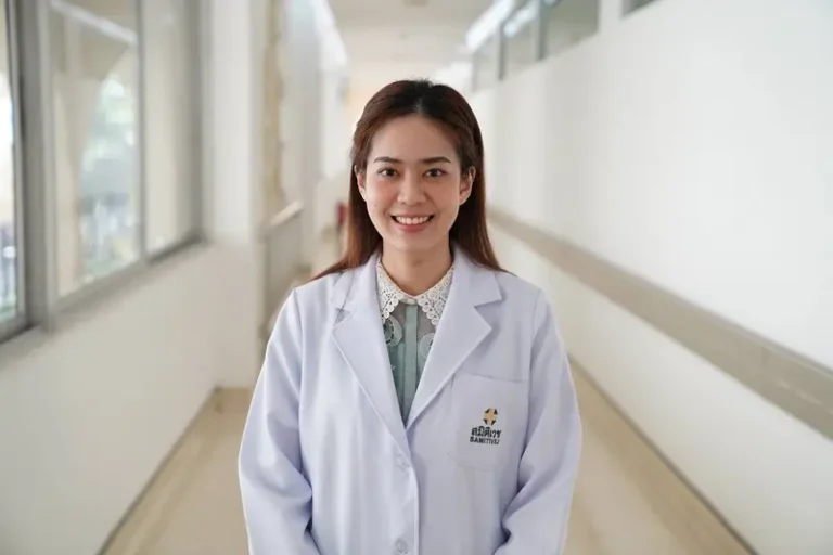 รู้จัก “หมอปานวาด” แพทย์หญิงที่ช่วยชีวิตนุ่น รมิดา และรักษามดลูกไว้ได้สำเร็จ