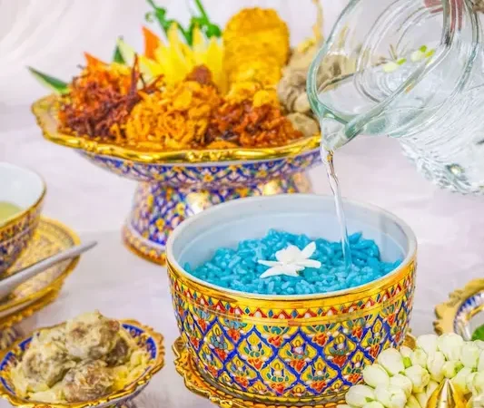 ข้าวแช่ตำรับชาววัง คลายร้อนรับฤดูกาล ณ ห้องอาหารสวนบัว โรงแรมเซ็นทารา แกรนด์ ลาดพร้าว