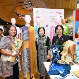 กระทรวงวัฒนธรรม ร่วมกับ ไอคอนสยาม และไอคอนคราฟต์ จัด Fashion Show Live “SOUTHWEAR relive 2026” ต่อยอดทุนวัฒนธรรมสู่แฟชั่นร่วมสมัย ยกระดับผู้ประกอบการผ้าไทยภาคใต้สู่ตลาดดิจิทัล
